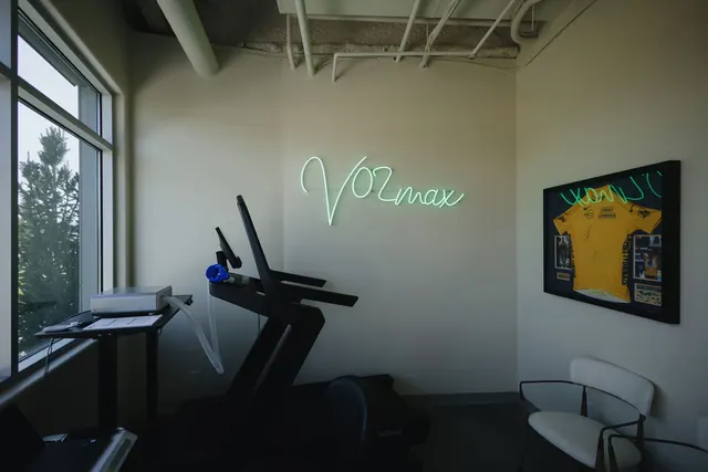 VO2 max lab with treadmill and metabolic cart